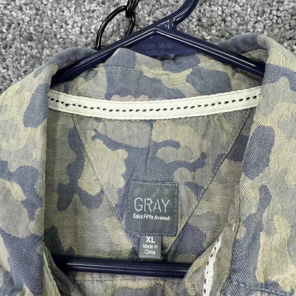 GRAY Saks Fifth Avenue Shirt Mens XL Gray Camo Long Sleeve Button Up Casual